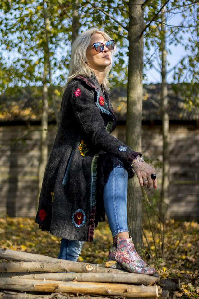 zlatica-vinsova-stylista-modny-navrhar-originalny-saty-malovany-textil-original-fashion-17