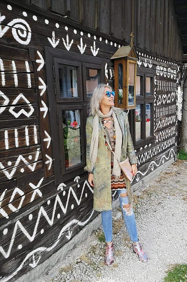 zlatica-vinsova-stylista-modny-navrhar-originalny-saty-malovany-textil-original-fashion-2