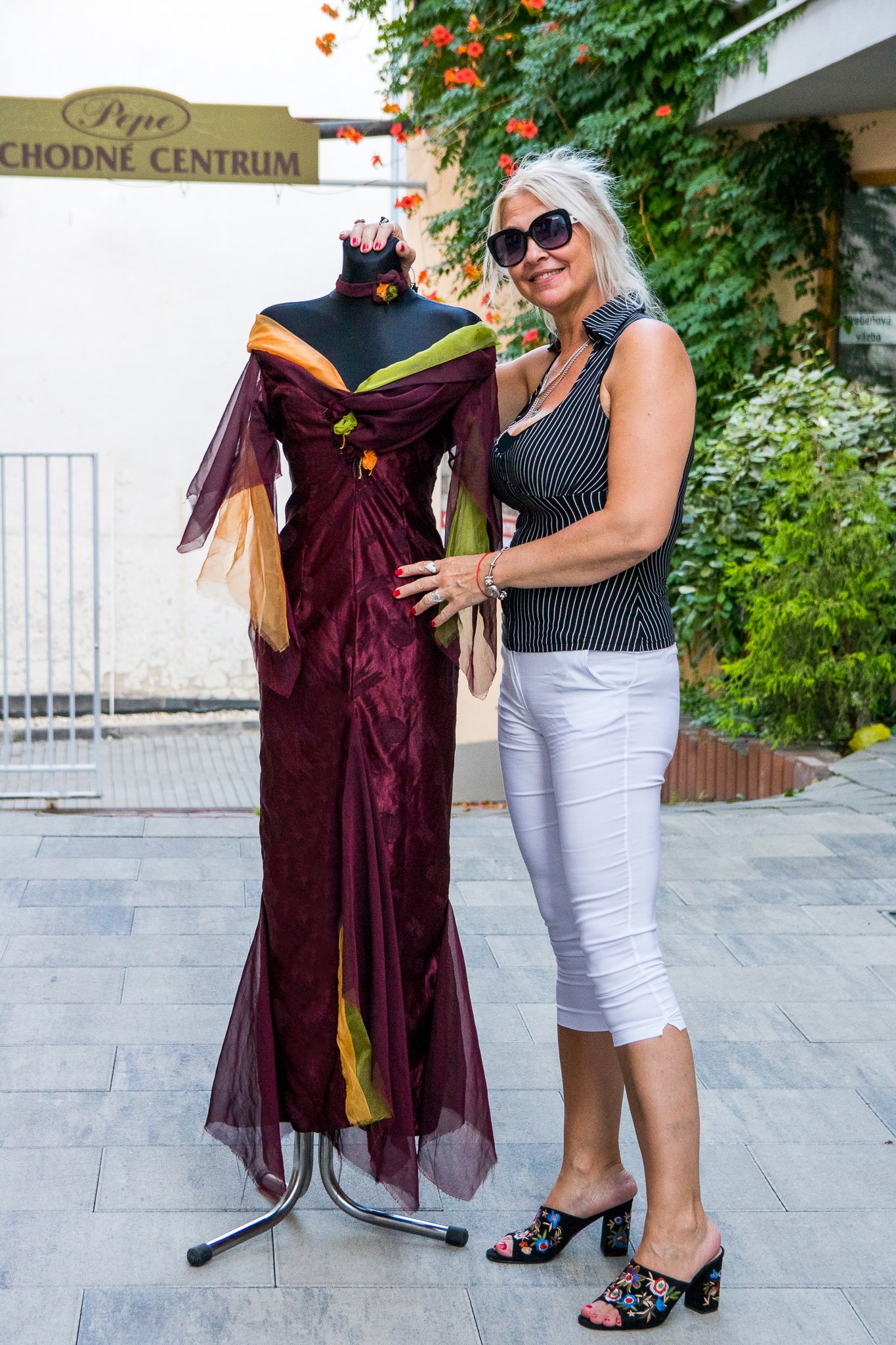 zlatica-vinsova-stylista-modny-navrhar-originalny-saty-malovany-textil-original-fashion-59